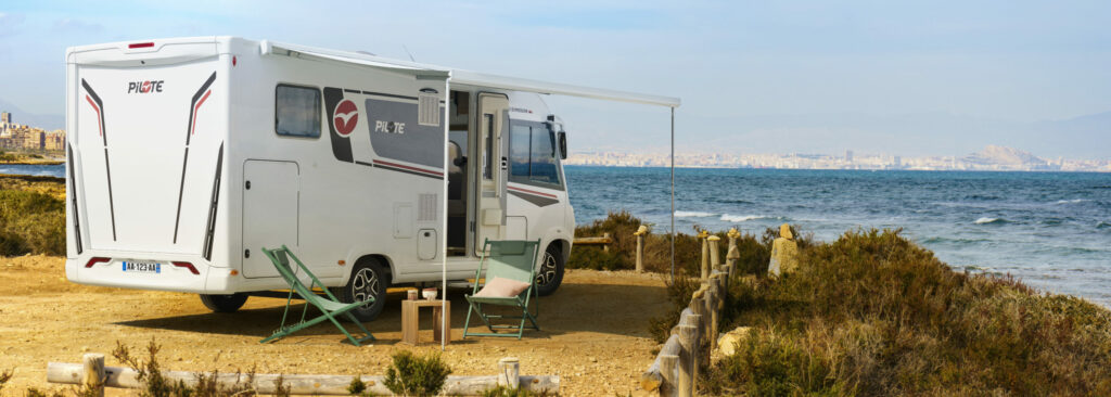 camping-car pilote plage